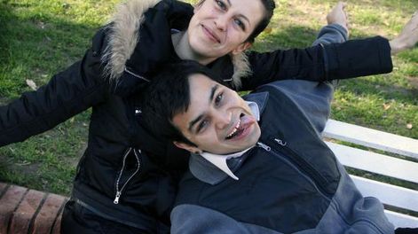Como hermanos