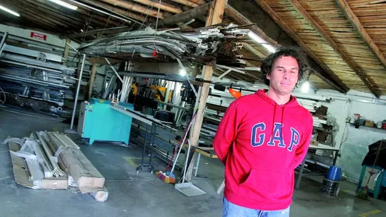 “Ser previsores y contar con materias primas nos permitió seguir trabajando”