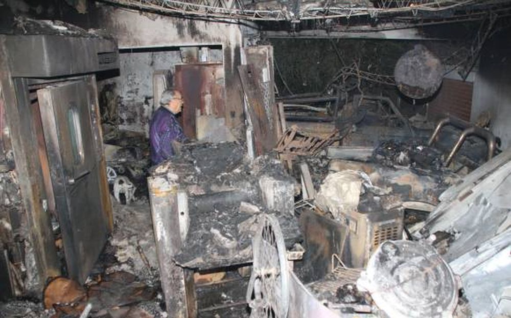 Pérdidas millonarias en una casa por un voraz incendio