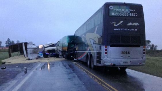 Tres muertos por impactante choque triple en Santa Fe