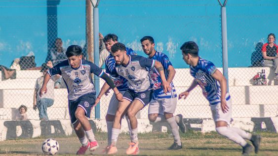Albardón-Angaco se clasificó a la Copa País y ahora se medirá ante Tupungato. Fotos: gentileza Charly Domínguez.&nbsp;