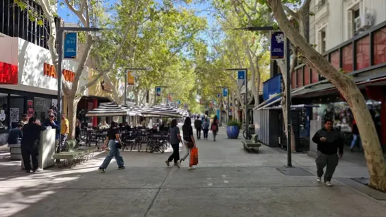 Peatonal sanjuanina. Foto: gentileza CCSJ.-