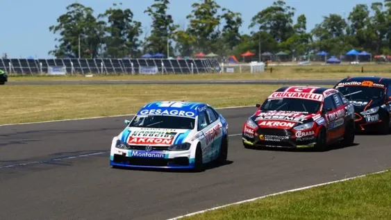 Primero. Domenech dominó Paraná con el Virtus en la apertura de la temporada del Turismo Nacional.