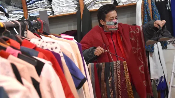 Lanzaron una feria vintage con regalos para papá cuyo valor oscila entre los $50 y $500