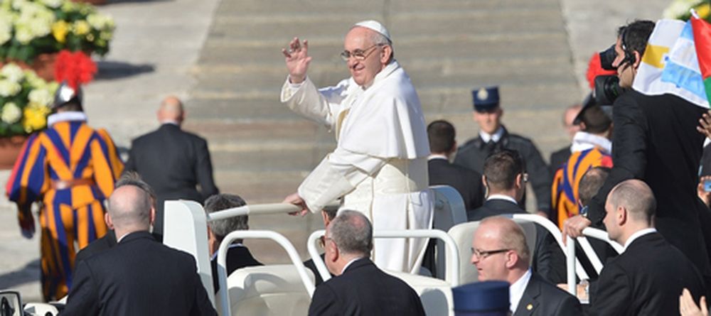 Histórico: Francisco inicia su pontificado