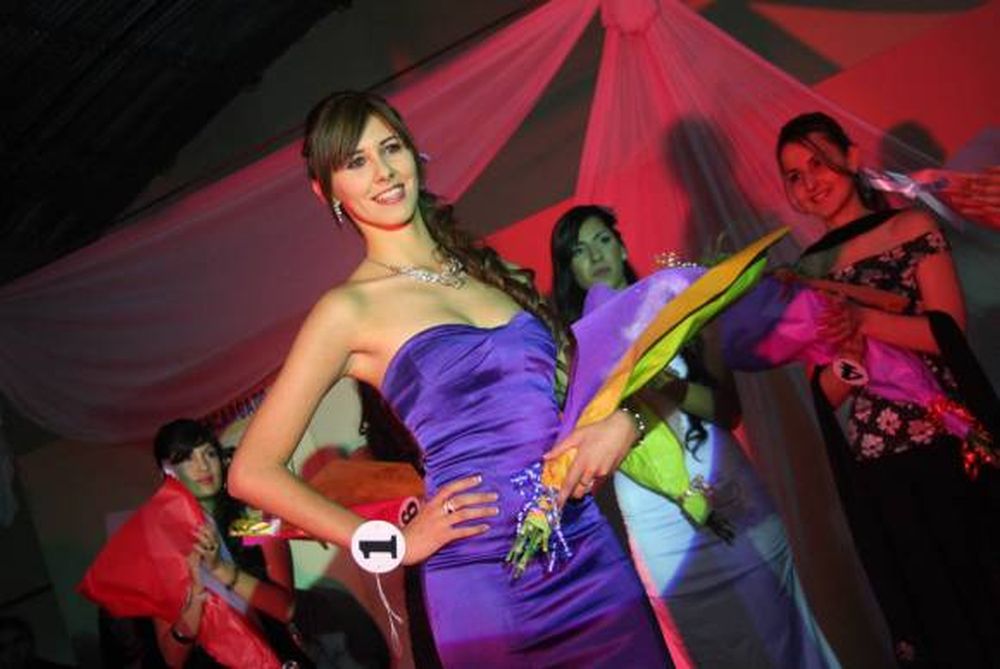 Tras una elección muy reñida, Chimbas escogió su candidata