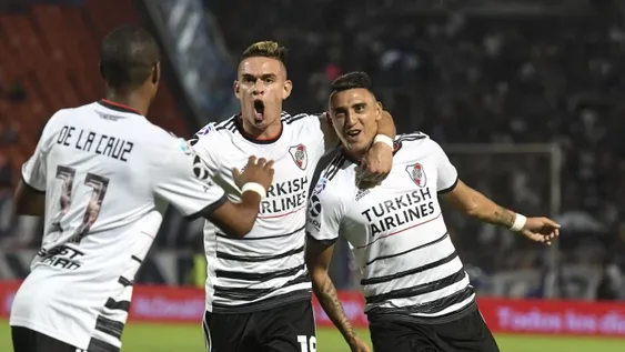 River derrotó a Godoy Cruz y manda en soledad