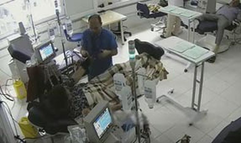 Video: prendió fuego un hospital y mató a dos personas