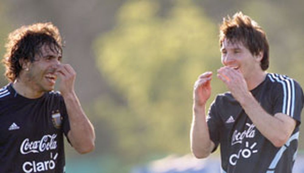 Messi y Tevez jugarán enfrentados