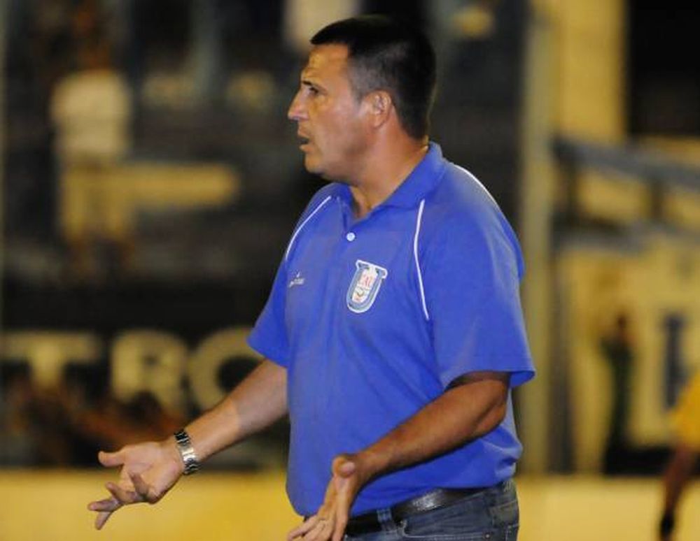González dejó de ser el DT de Unión antes de lo previsto