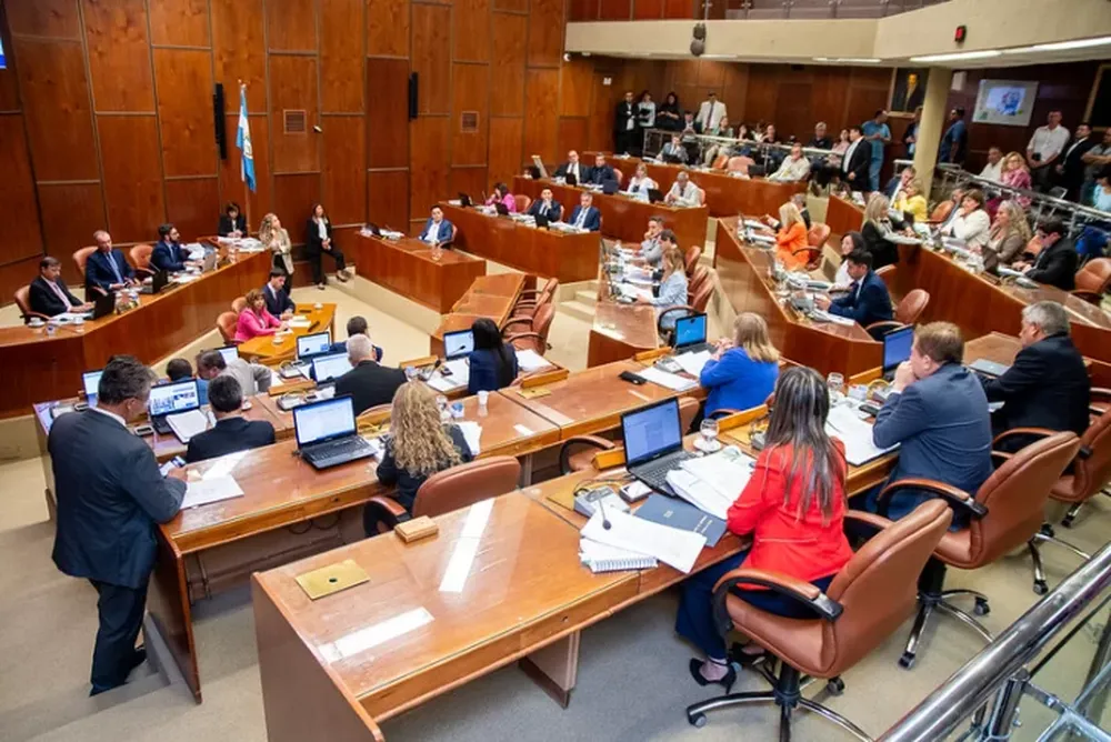 La Legislatura aprobó por unanimidad la adenda para avanzar con obras viales con fondos provinciales