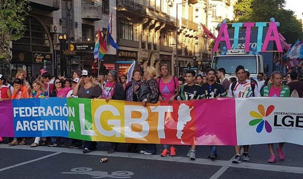 La Federación Argentina LGBT+ cuestionó el respaldo del Papa a la unión civil homosexual