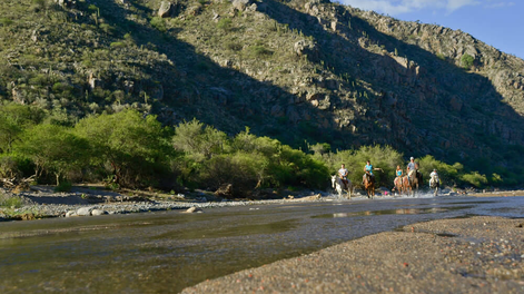 alerta maxima en valle fertil: perdieron contacto con un helicoptero que transportaba a 6 pasajeros
