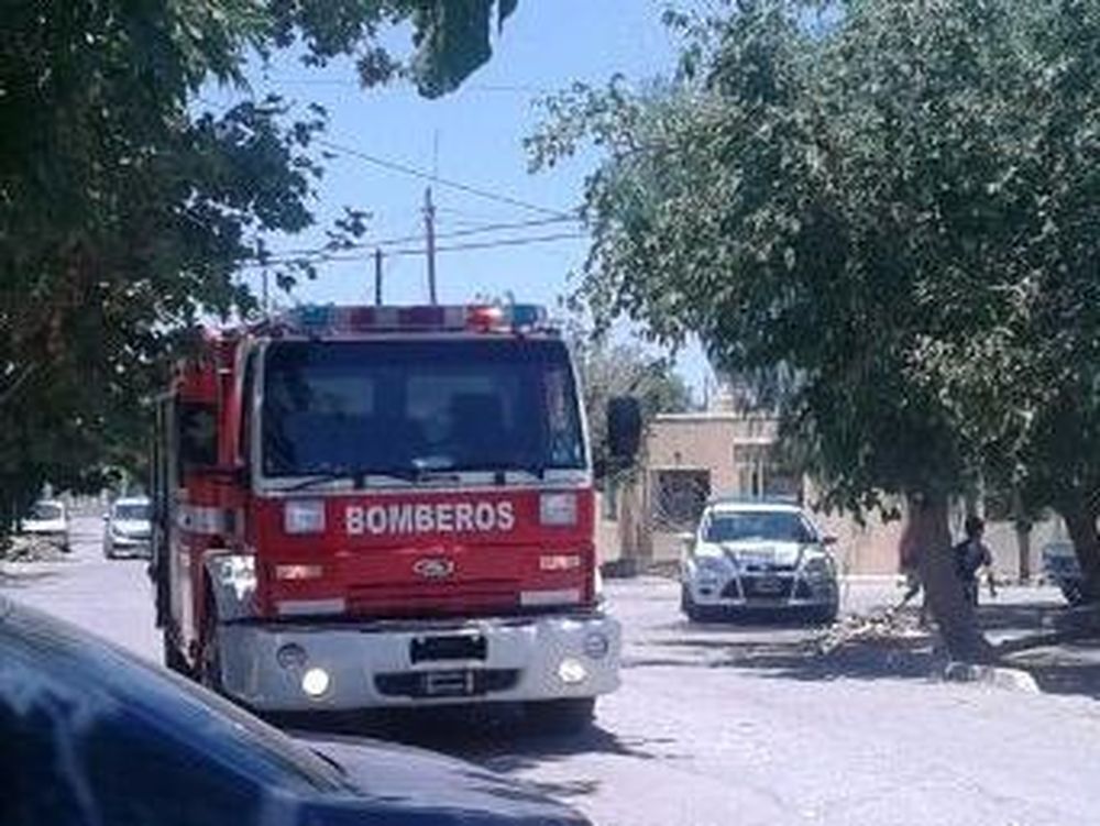 Por una pérdida de gas se incendió una precaria vivienda en Santa Lucía