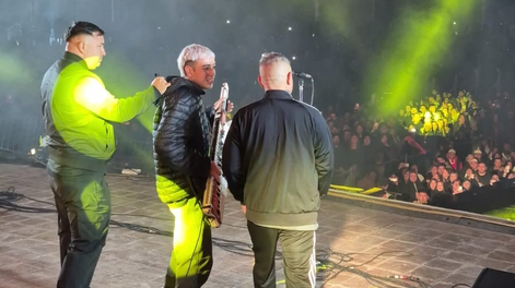 Luca Carena junto a Pablo Lescano.