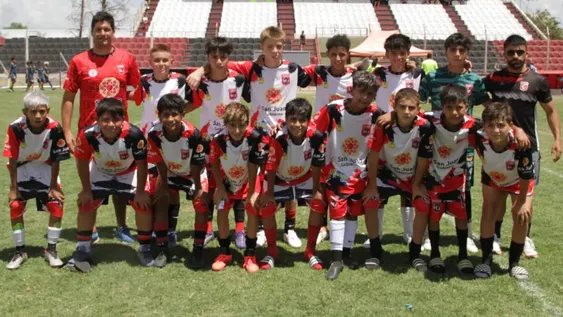 ATLÉTICO TRINIDAD, el anfitrión del certamen en su categoría 2012. Entusiasmo y calidad.