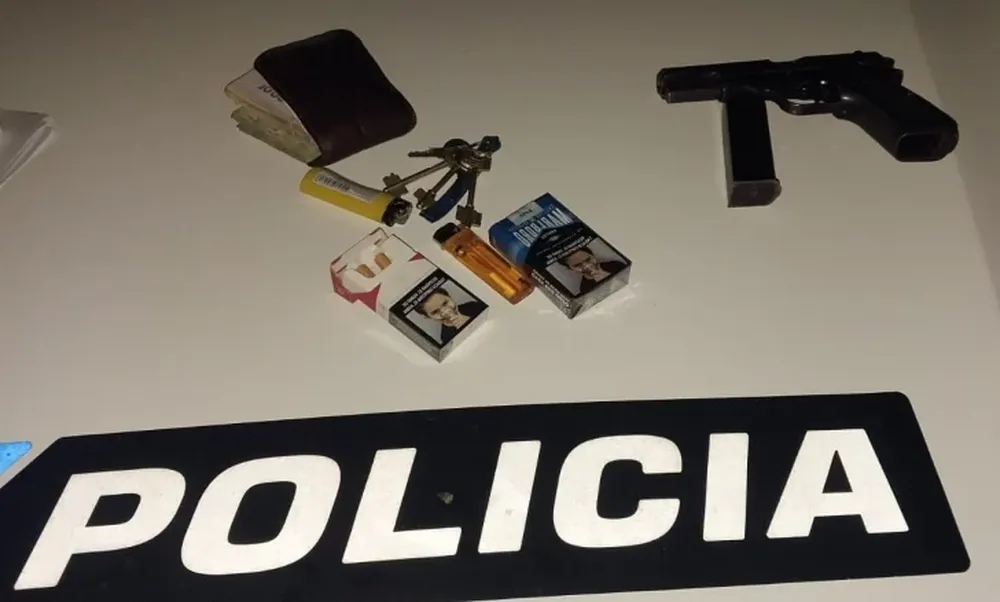 Un hombre quedó detenido por amenazar a su inquilina con una pistola
