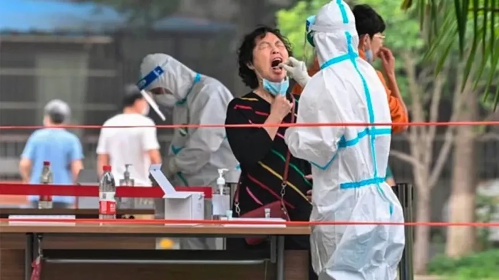 China vuelve a registrar tres nuevos casos de coronavirus tras dos días sin contagios