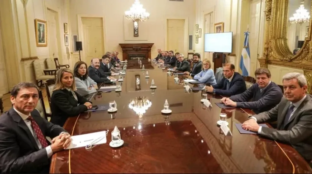 Alberto y los gobernadores acordaron impulsar un proyecto para ampliar la Corte a 25 miembros