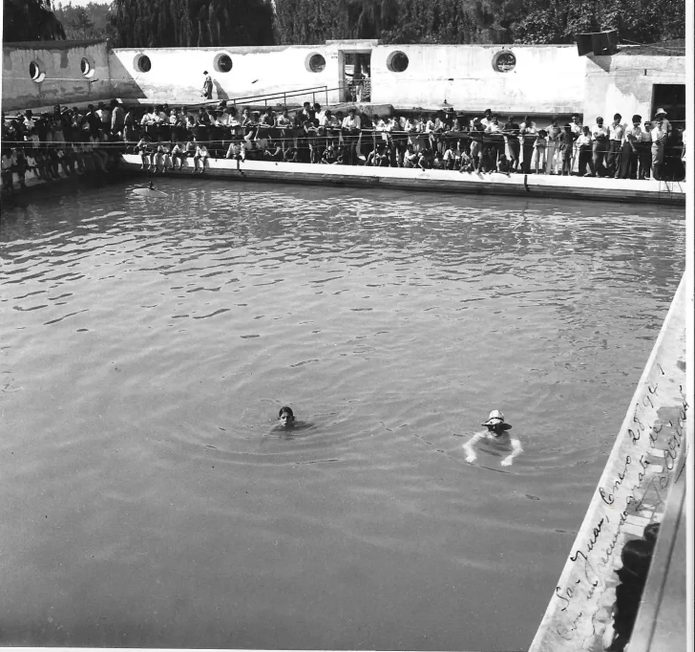 El verano de 1940 en las piletas
