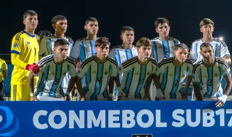 Argentina se mide ante Brasil en búsqueda de meterse en semifinales del Sudamericano.