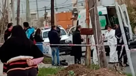 Asesinan a un médico para robarle su auto