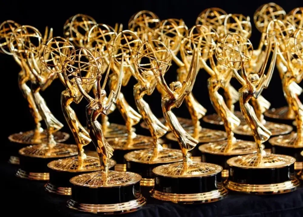 Se entregan los premios Emmys 2025: los más nominados y dónde ver en vivo la gala