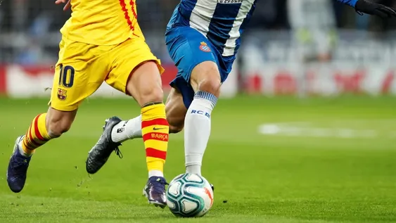 El Barca dejó pasar el clásico y la cima