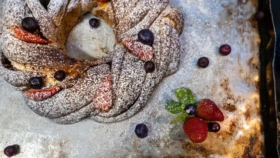 Cómo hacer rosca de Pascua: dos recetas aptas para principiantes