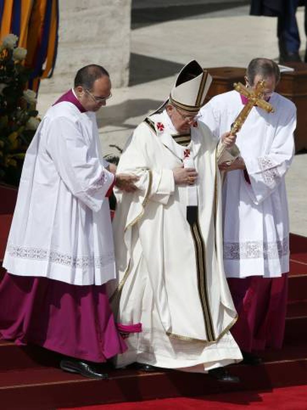“El verdadero poder del Papa es el servicio”