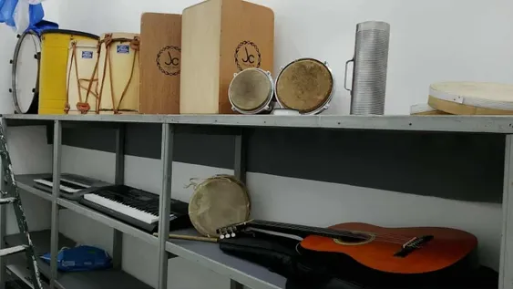 A partir de donaciones pudieron equipar el espacio y están a la espera de más instrumentos musicales