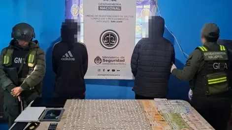 Dos detenidos y 581 dosis de cocaína incautada durante un allanamiento en Pocito