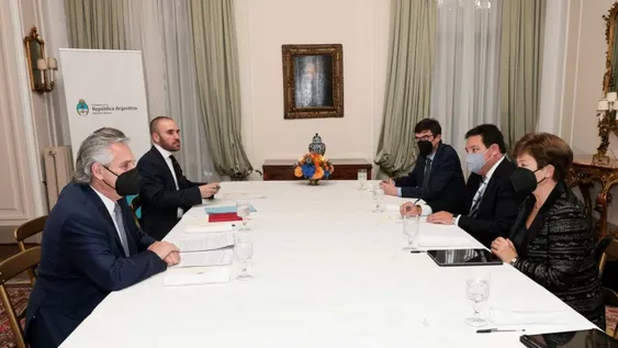 “Negociar con firmeza con el FMI es recuperar soberanía”