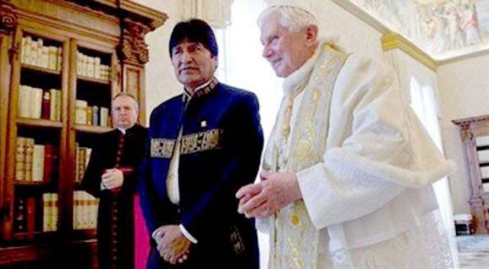 Evo Morales pidió a Benedicto XVI el fin del celibato