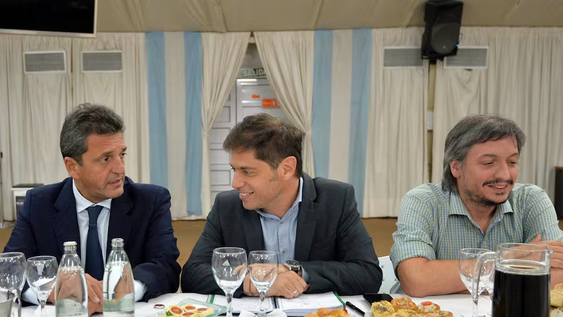 En medio de la interna del PJ, Axel Kicillof, Máximo Kirchner y Sergio Massa se reunieron para buscar una posición común frente a la intención del gobierno de eliminar las paso