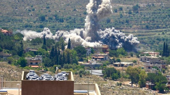 Israel lanzó ataques aéreos contra sur de Líbano.