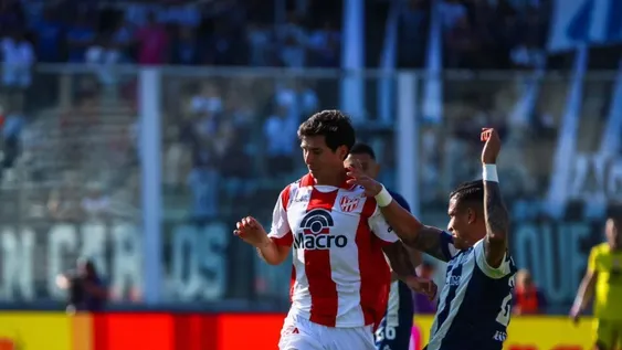 EPICO. Instituto tuvo resto al final y logró clasificar ganando el clásico.