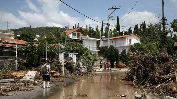 [FOTOS] Al menos 7 muertos y un desaparecido por las fuertes lluvias en el Sureste de Grecia