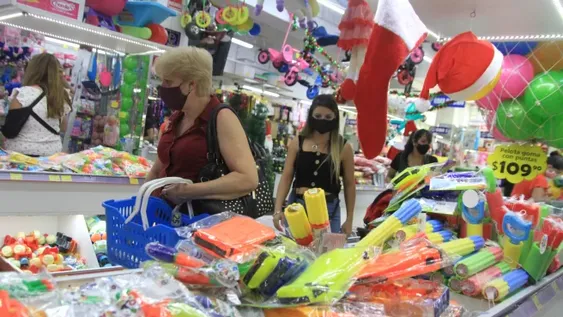 Comercios y jugueterías ya notan repunte de ventas por las compras de Navidad