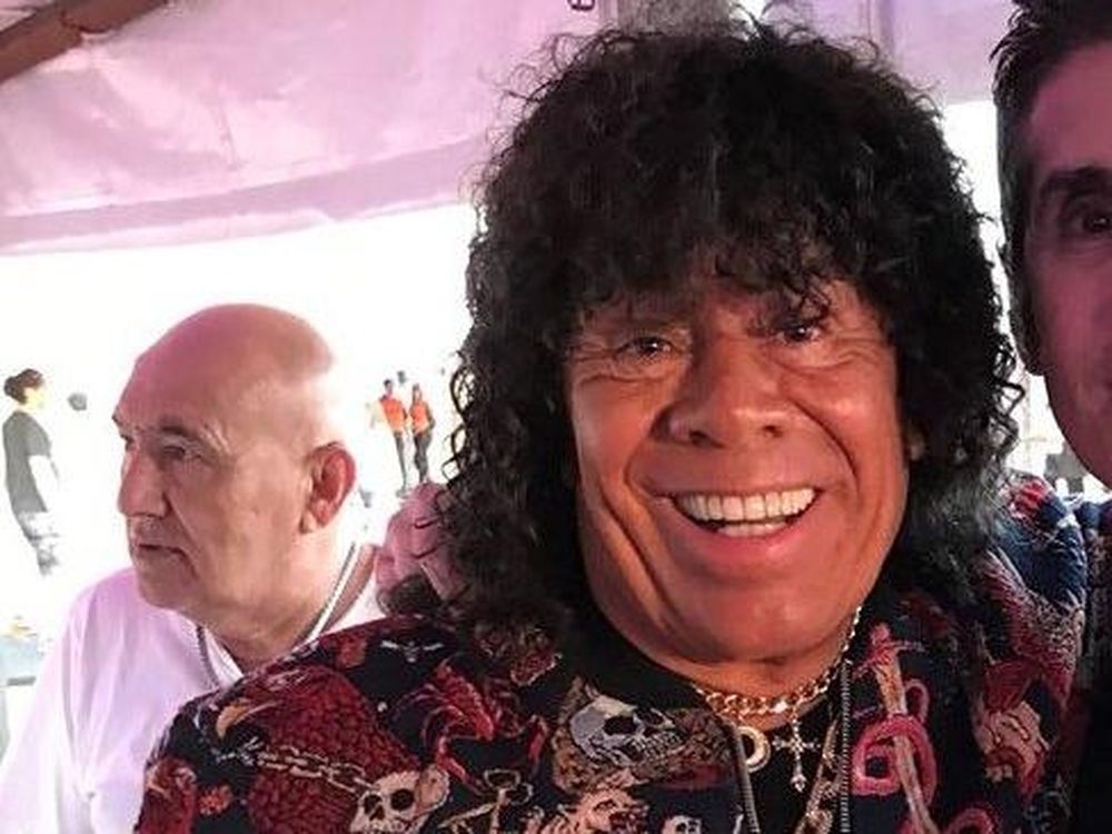 Así suena la versión de la Mona Jiménez de un hit de Charly García creado con IA