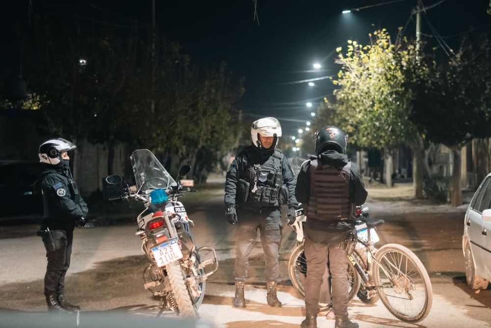 En operativos de prevencion realizados este jueves 21 de mayo, la Policía de San Juan aprehendió a 121 personas por contravenciones.