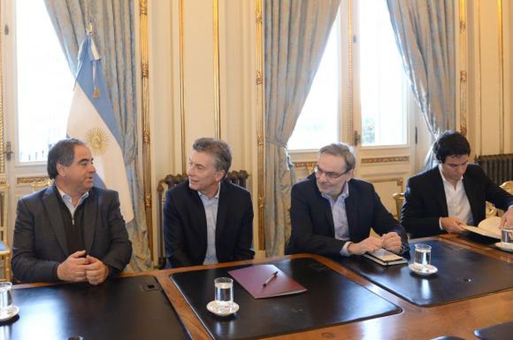Cirugía a Macri por un esguince de rodilla