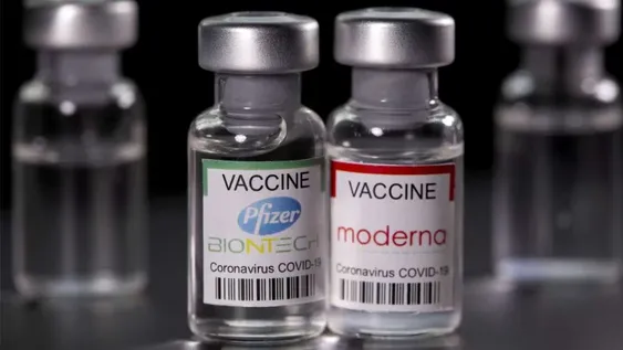 Dos nuevos estudios revelan que la vacuna de Moderna es más eficaz que la de Pfizer contra la Delta