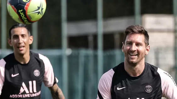 Messi tuvo su primera práctica formal