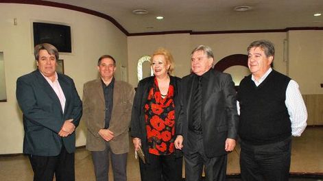 Presentó su libro Rony Vargas