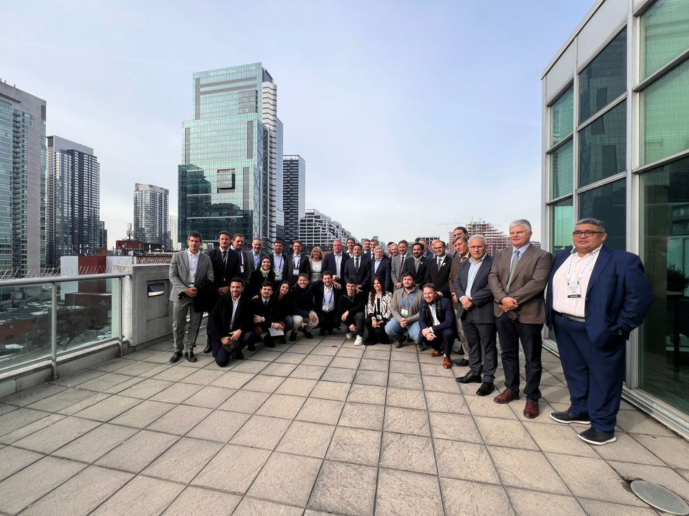 Reunion empresarios sanjuaninos con McEwen.