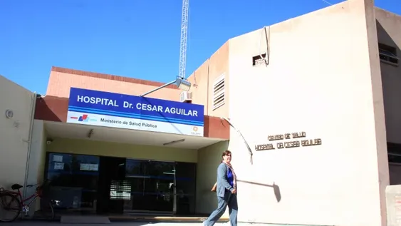 Vino desde Córdoba a visitar a su hermana y el portón de una exbodega se le cayó encima