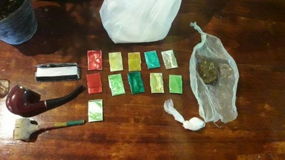 Secuestran marihuana, cocaína y $25 mil en un allanamiento