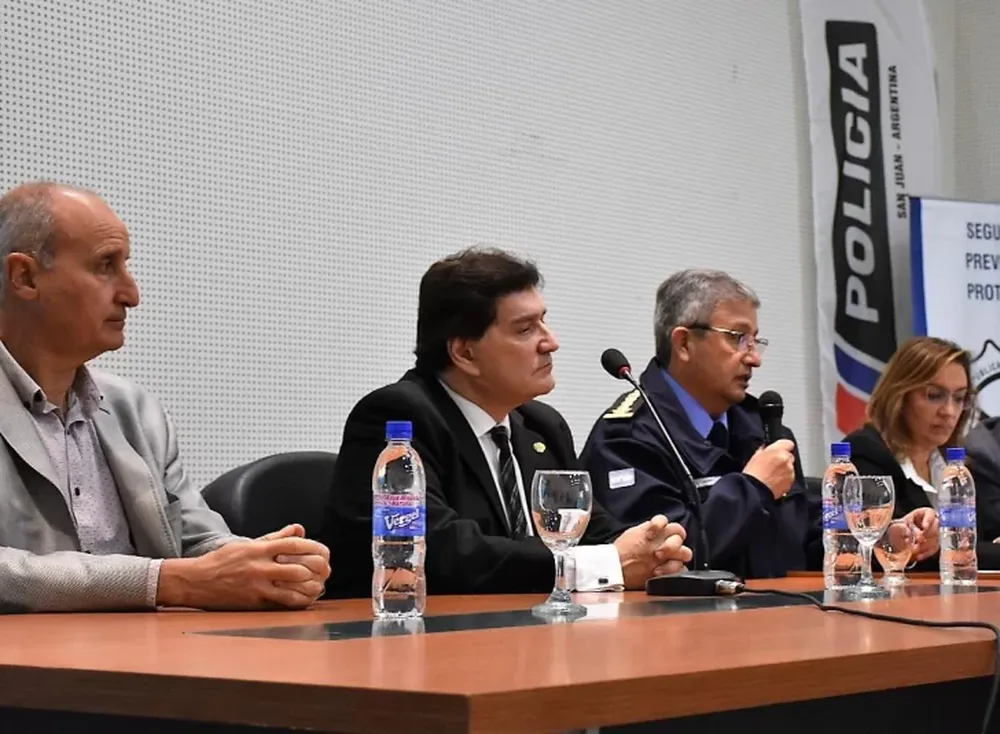 En los frentes calculan tener los primeros resultados de la elección desde las 23.30