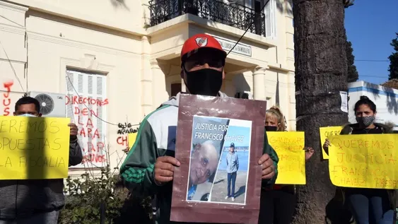 Alberto afirma que van a seguir las restricciones pero sin volver a Fase 1